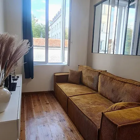 Jeremy Apartment
